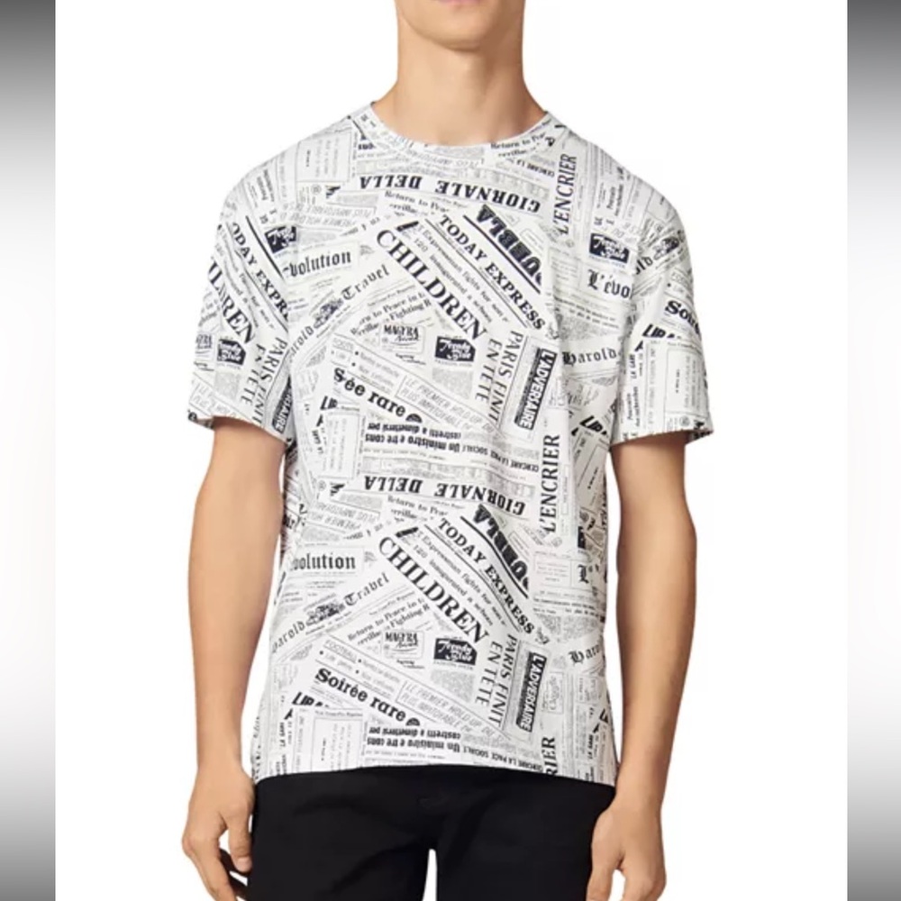 Sandro Men's Newspaper Print Black & White 
Short SleeveTee Size Medium